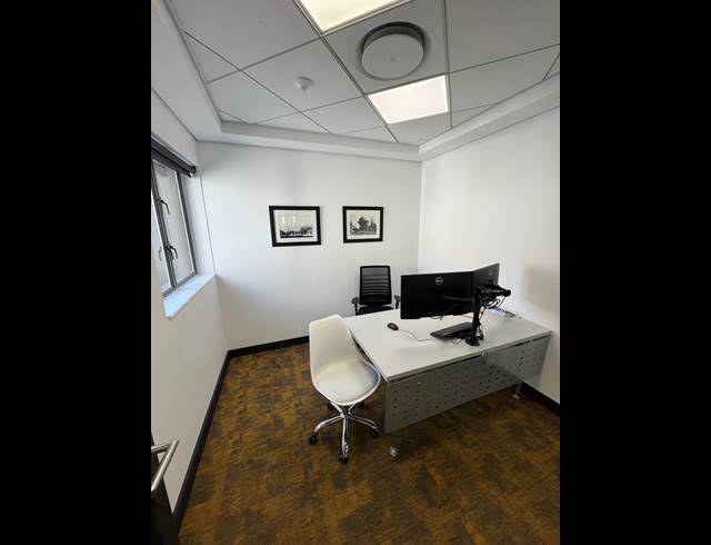 1,753M² OFFICE TO LET IN CENTURY CITY